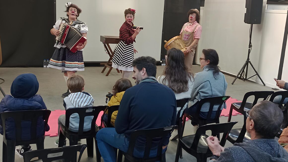 Trupe DuNavô traz risadas e Festa Junina ao CCSP
