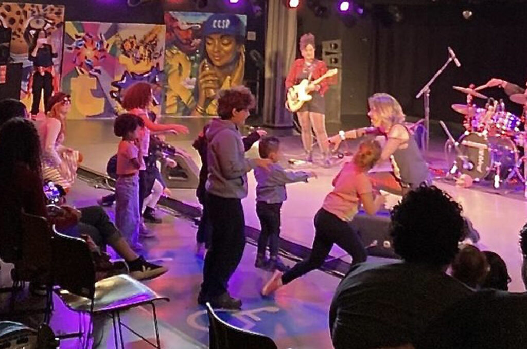 Show de Rock leva descobertas sonoras e afetivas às crianças