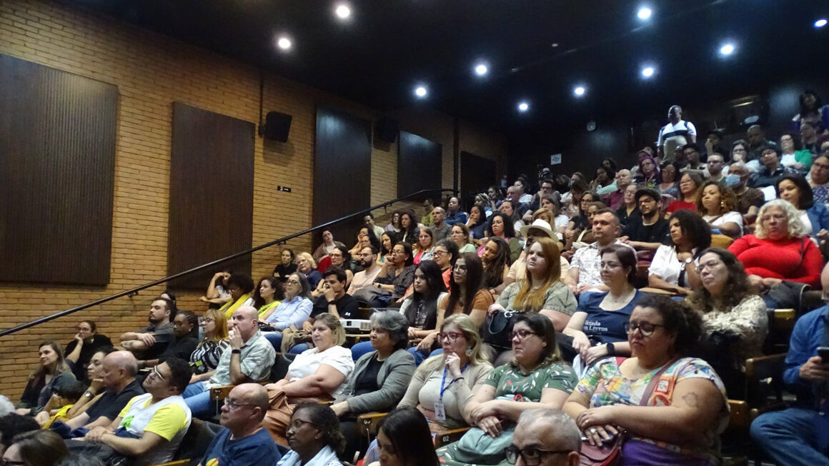 Fli Sampa: palestra para educadores incentiva ilustrações na infância
