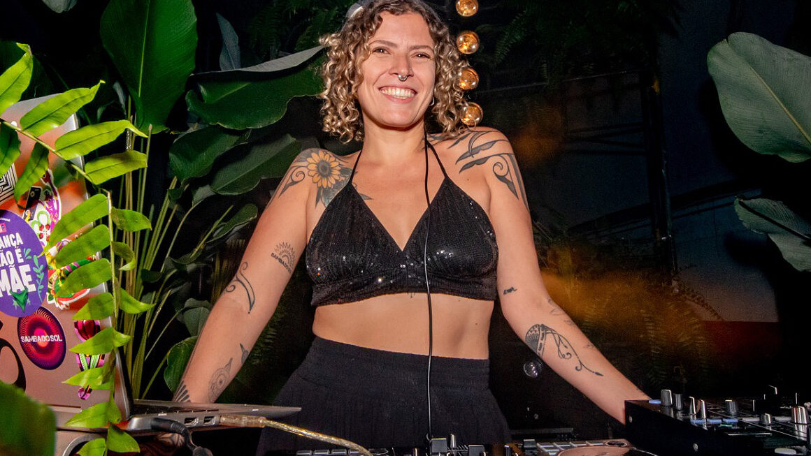 Dj Marina
