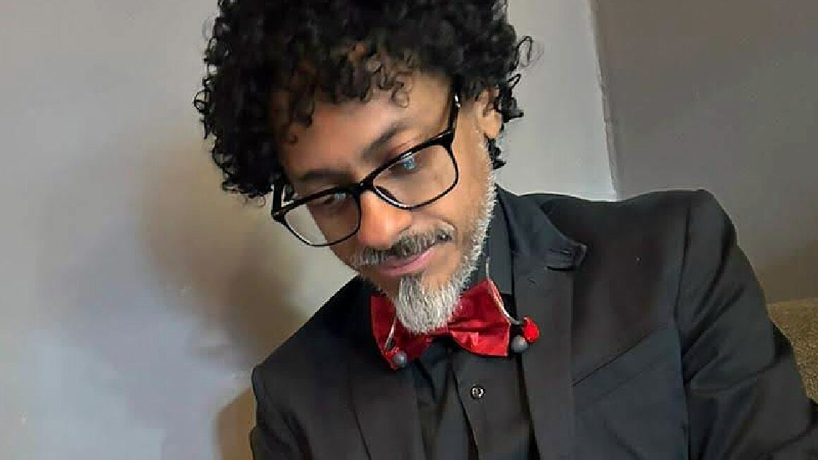Elias Jó – Piano na Praça