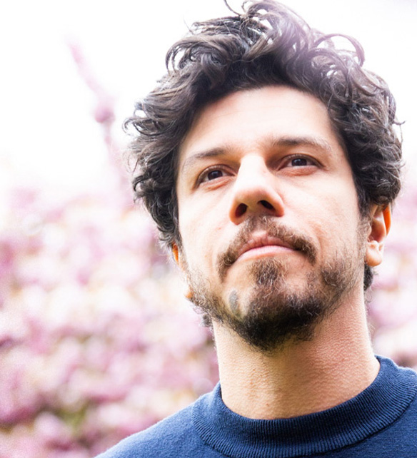 Helio Flanders & As Folhas de Relva