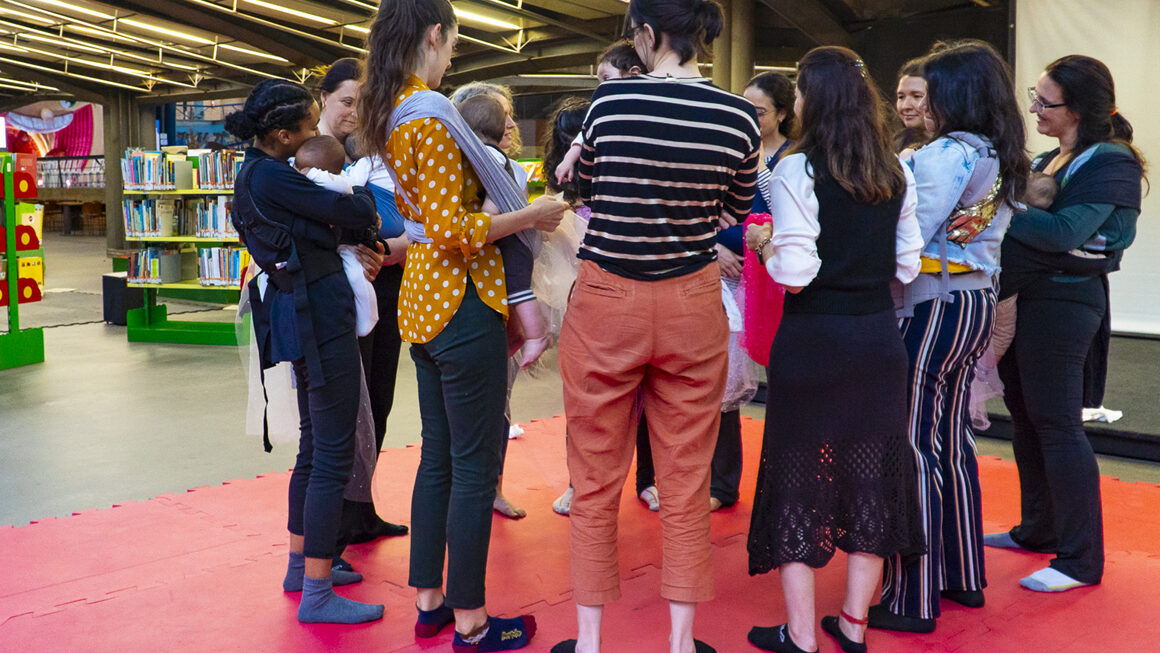 Vivência: Primeiro ato: Vida – Dança Materna para famílias e bebês com Josie Berezin