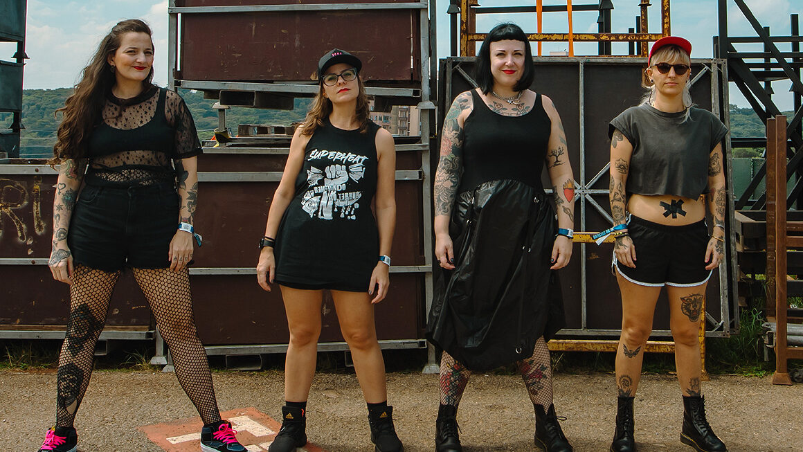 Charlotte Matou um Cara Celebra 10 anos