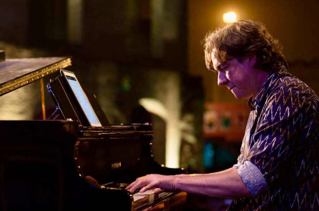 Piano na Praça com Rogério Rochlitz