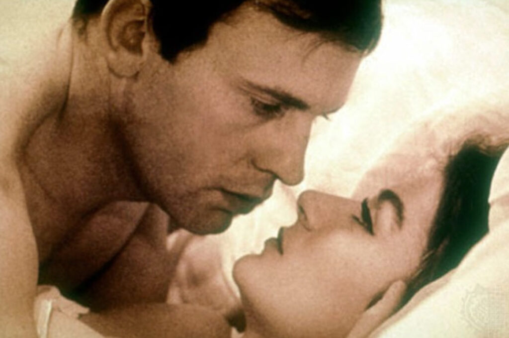 Amores Estritamente Parisienses