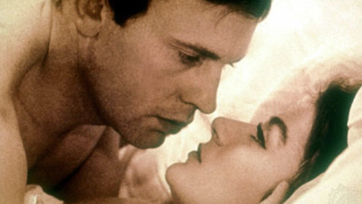 Amores Estritamente Parisienses