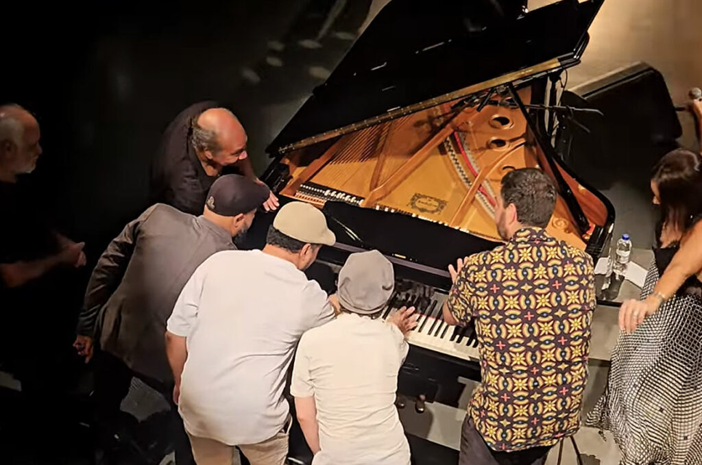 A voz e o piano dominaram a Adoniran Barbosa