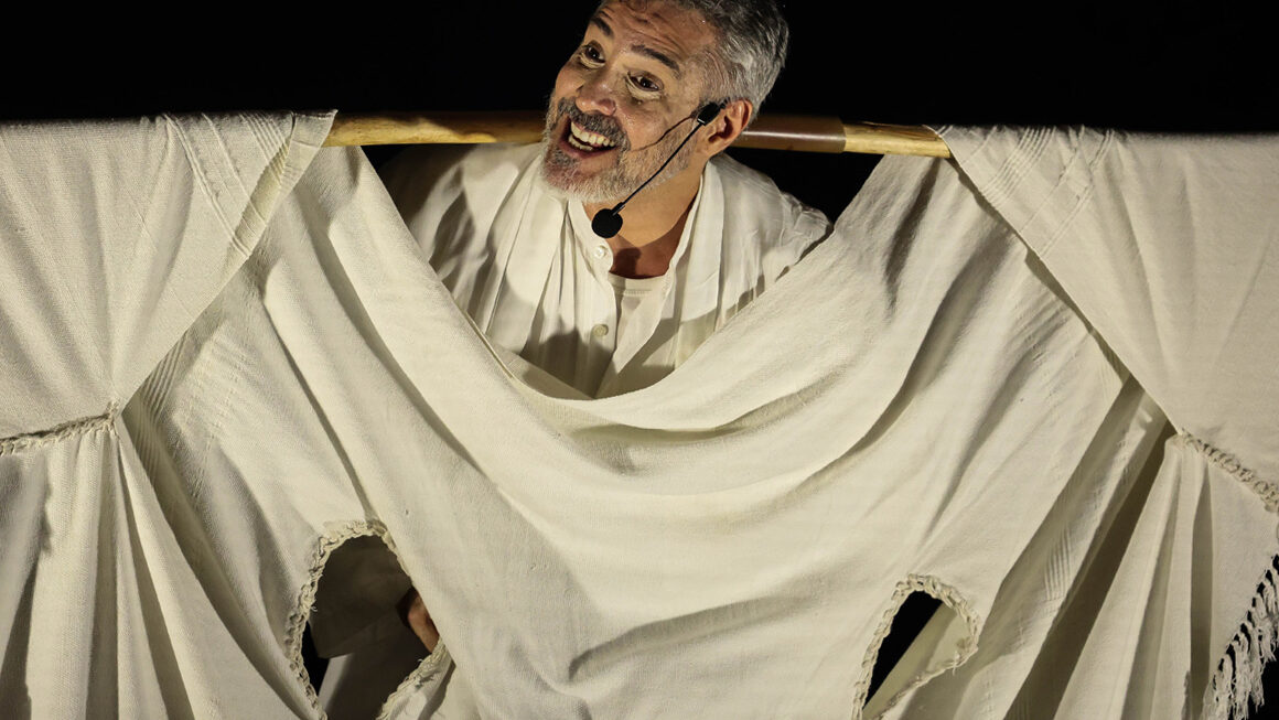 Contação de histórias – Histórias do Velho do Saco! Com a Cia meias palavras