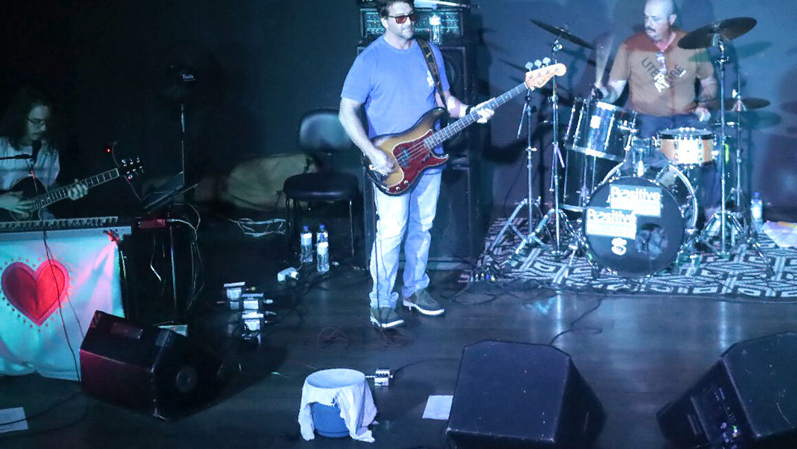 Violeta de Outono – Show de lancamento do album Mulher na Montanha