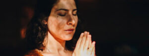 Yoga Sitar convida Debora Rosa, Daniele Santos, Natalia Solon e Brianna Saueia