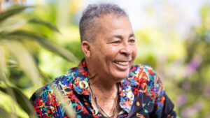 SARAU BRASILIS RECEBE E HOMENAGEIA HYLDON,COM CONVIDADOS ESPECIAIS