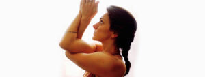 Yoga com Sitar - Mariana Tavares