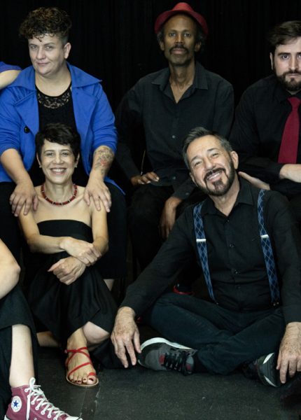 Cia.Ópera do Mendigo Canta... "Octeto Vocal e Música Popular Brasileira"