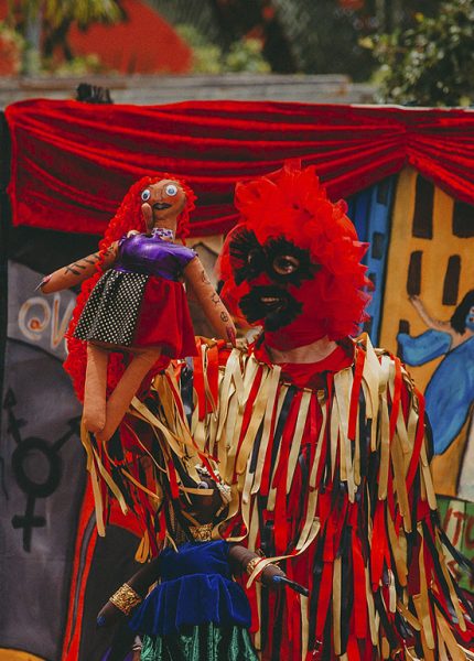 POST-tarantula-transita